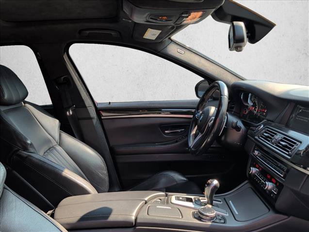 Used 2014 BMW M5 RWD image 24