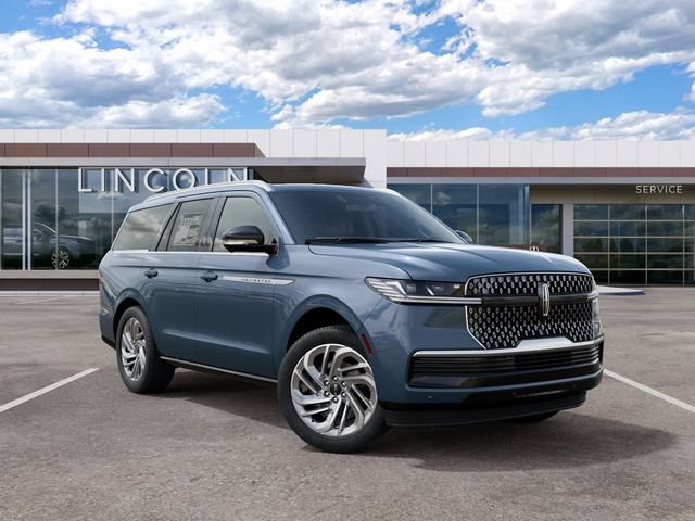 New 2027 Lincoln Navigator Reserve AWD/4WD image 4