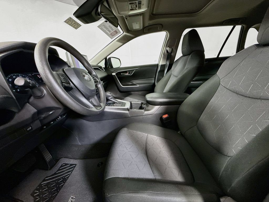 Certified 2025 Toyota RAV4 XLE w/ Convenience Package FWD image 21
