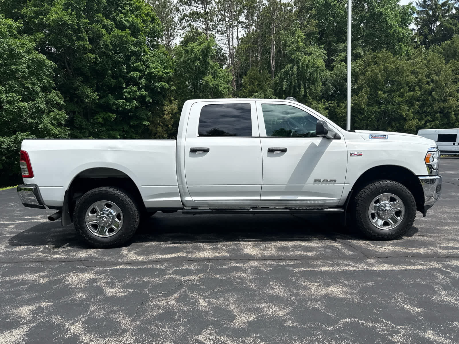 Used 2022 RAM 2500 Tradesman AWD/4WD image 2