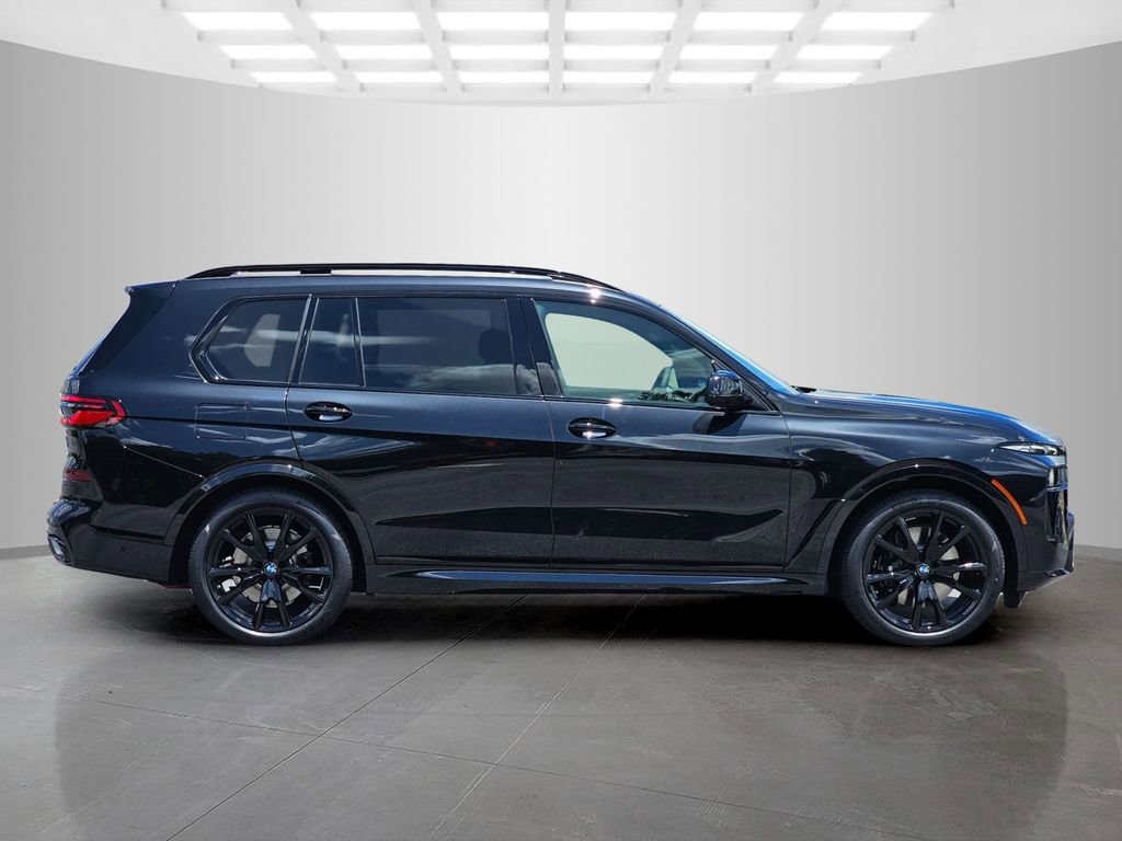 Used 2026 BMW X7 xDrive40i w/ M Sport Package image 7