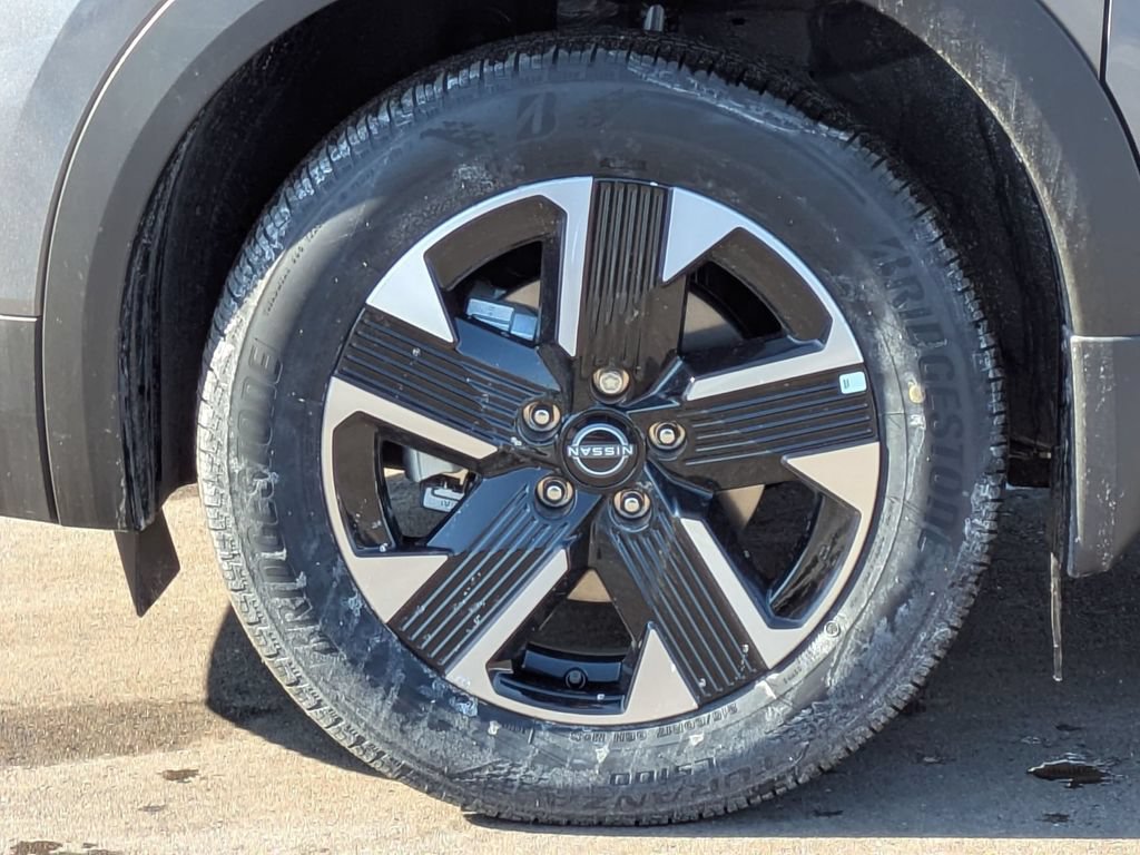 New 2026 Nissan Kicks SV w/ SV Premium Package AWD/4WD image 12