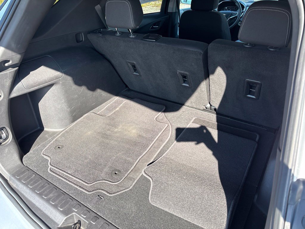 Used 2022 Chevrolet Equinox LS w/ LS Convenience Package FWD image 14