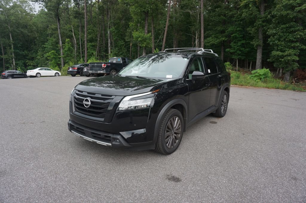 Used 2023 Nissan Pathfinder SL w/ SL Premium Package FWD image 25