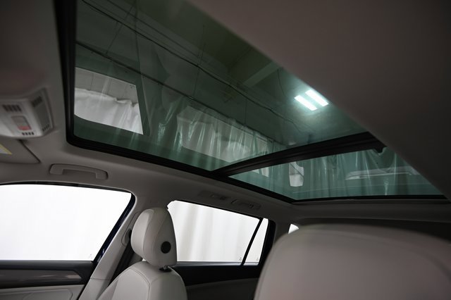 Used 2022 Volkswagen Tiguan SE image 22