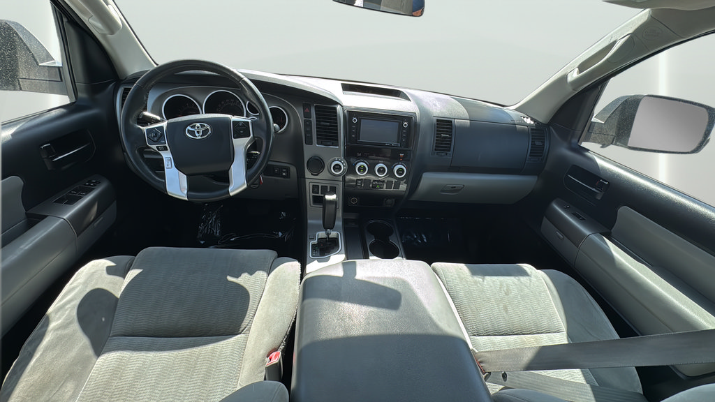 Used 2015 Toyota Sequoia SR5 RWD image 31