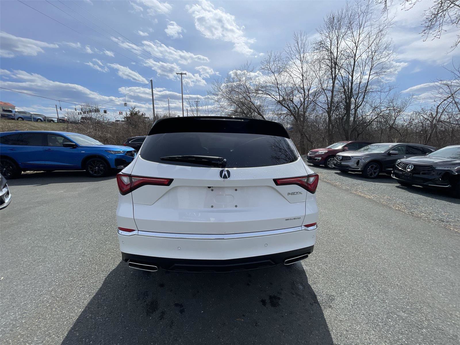 Used 2023 Acura MDX SH-AWD w/ Technology Package image 34