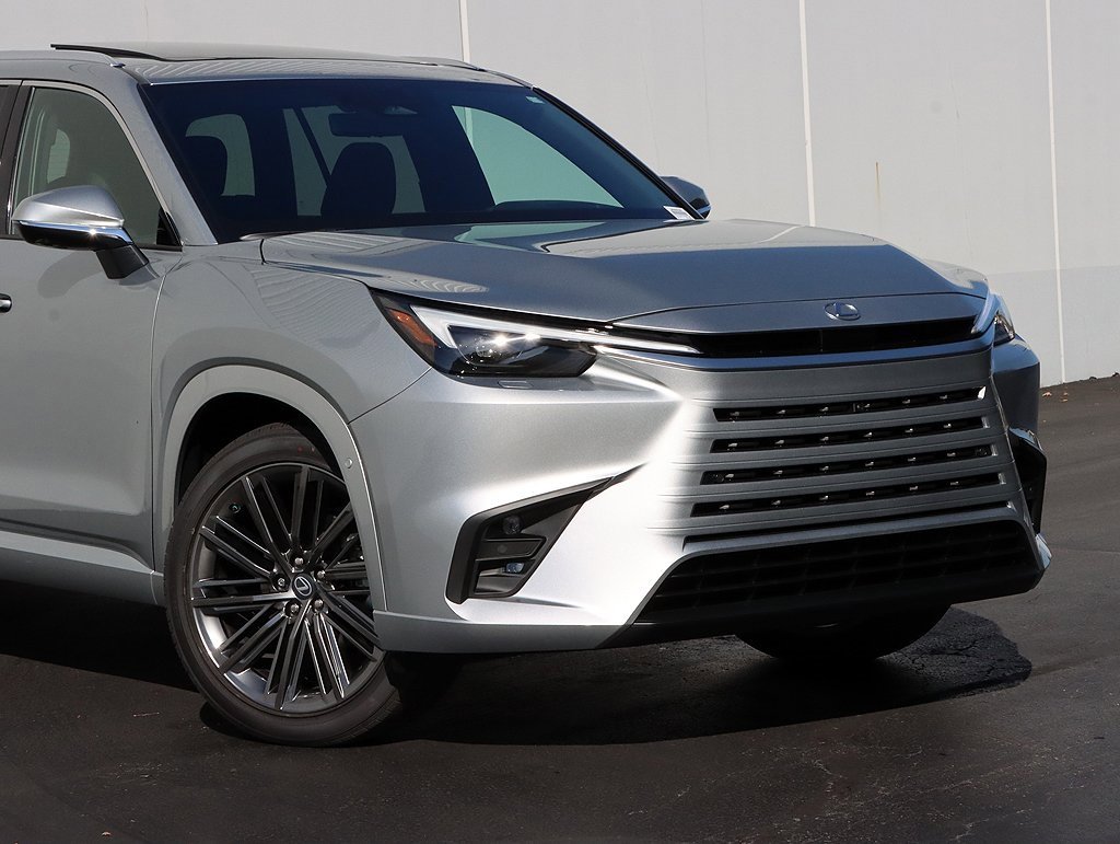 New 2026 Lexus TX 350 AWD image 2