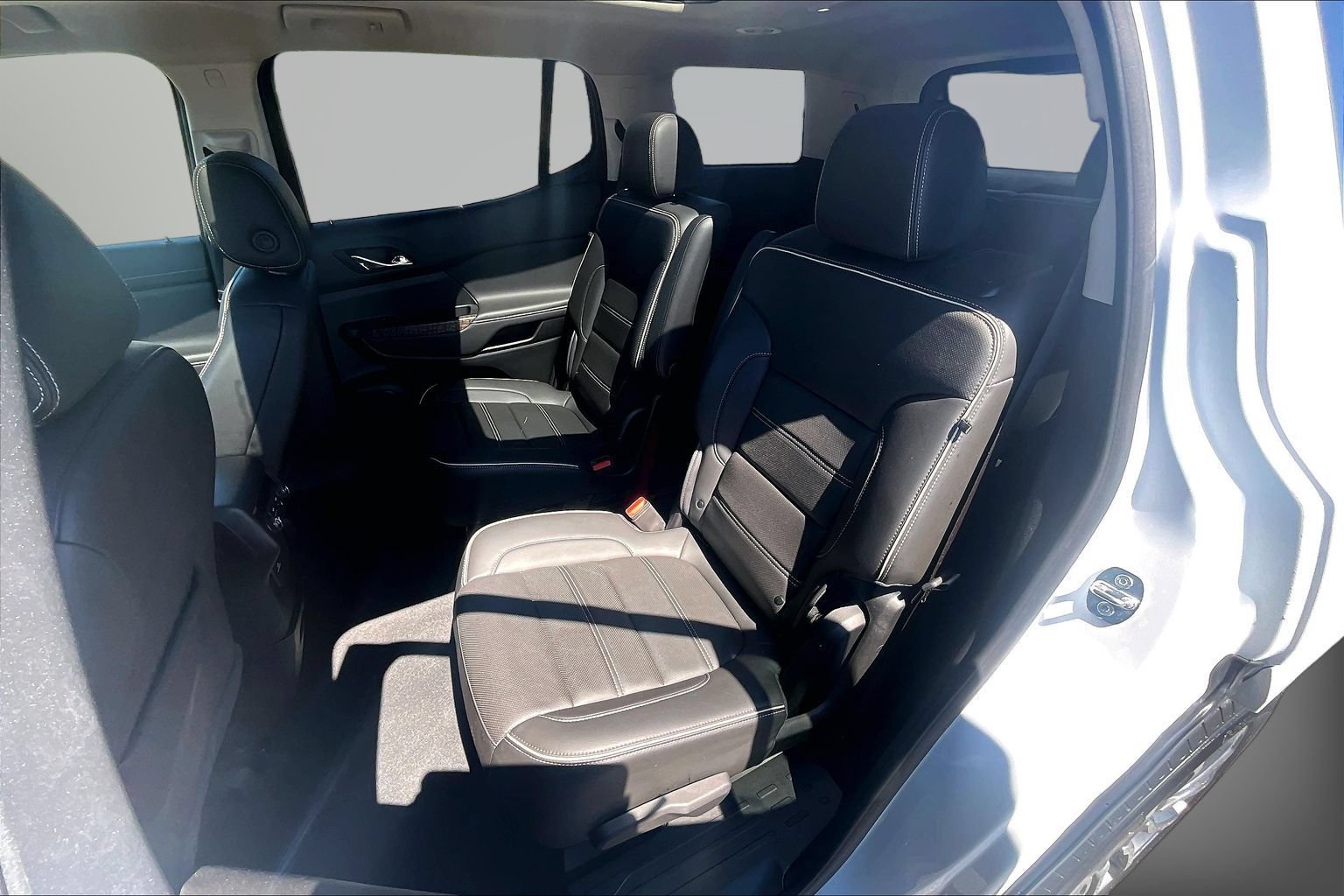Used 2023 GMC Acadia Denali AWD/4WD image 24