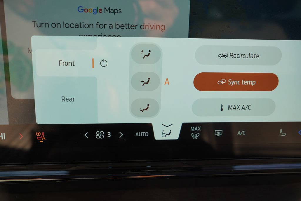 Certified 2025 Ford Expedition Max Platinum image 32