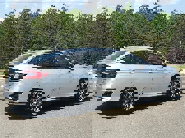 Used 2018 Honda Clarity Touring image 3