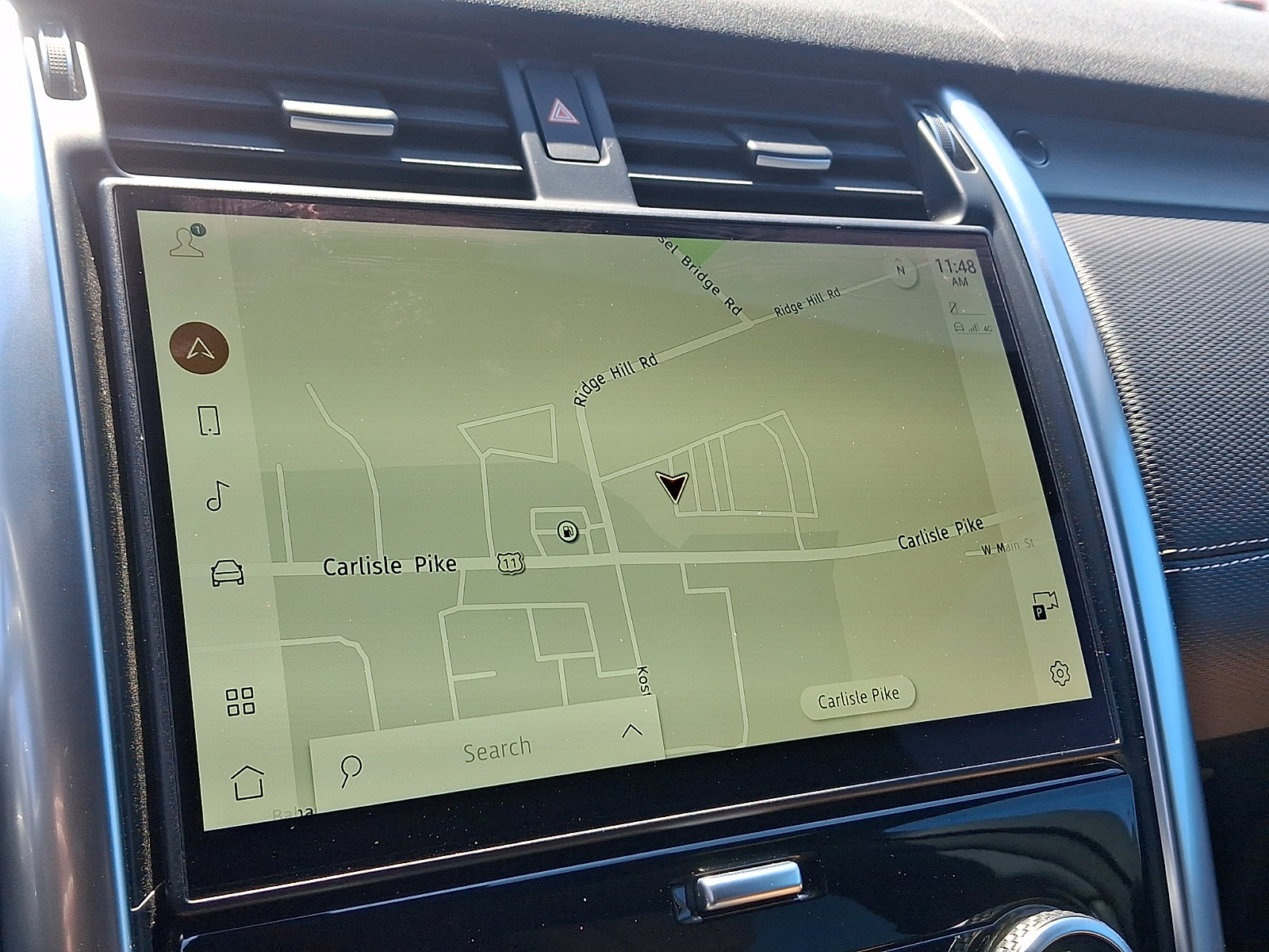 Used 2024 Land Rover Discovery Dynamic SE image 18