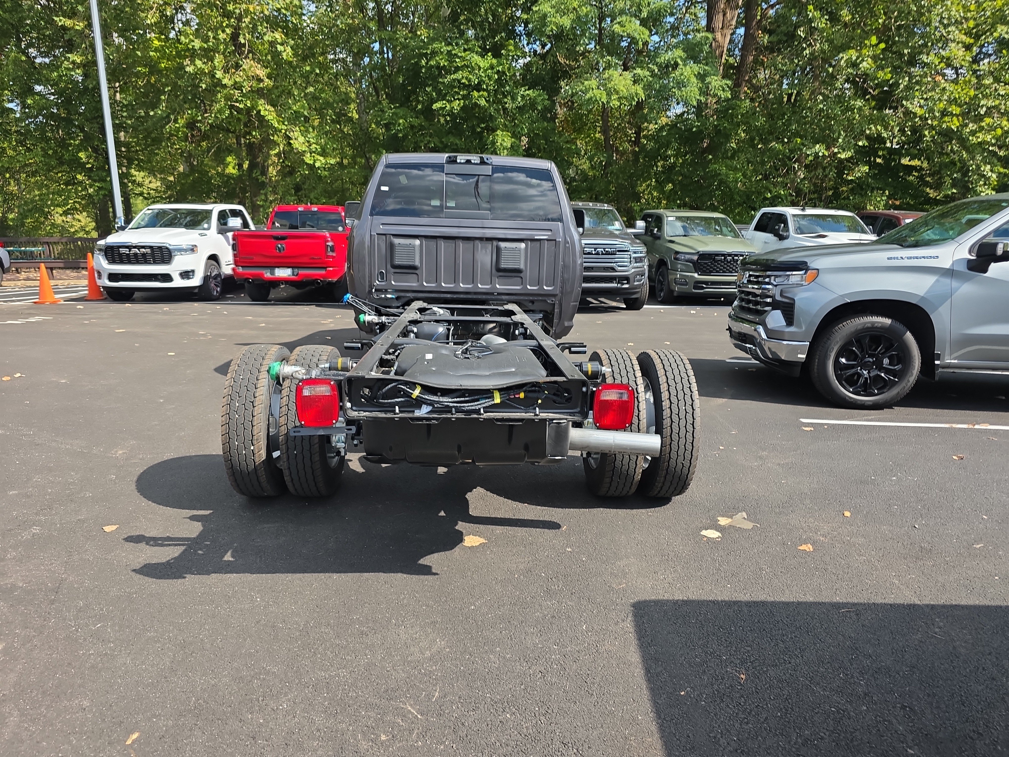 New 2026 RAM 5500 Tradesman AWD/4WD image 21