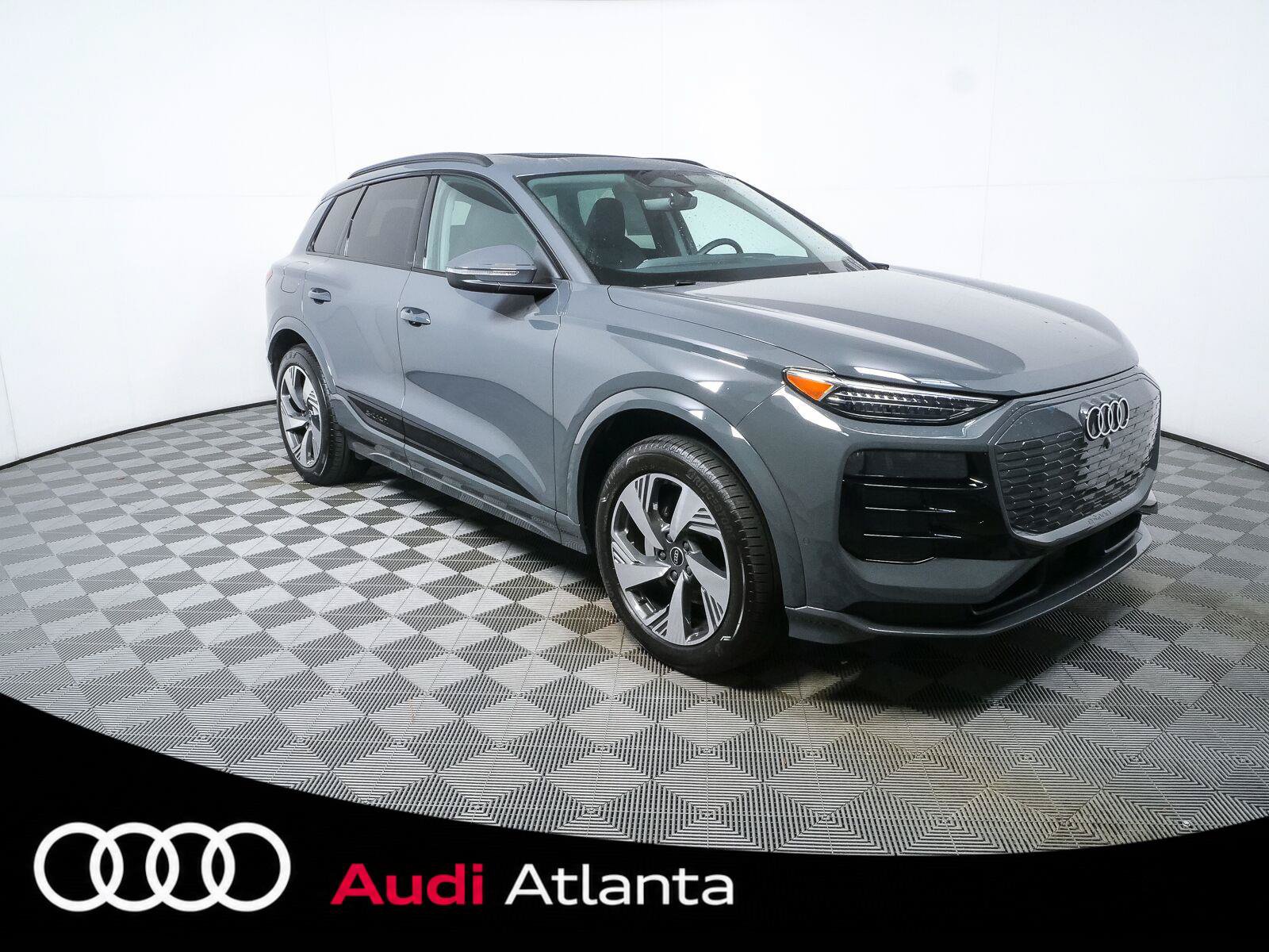 Used 2025 Audi Q6 e-tron Premium Plus w/ Premium Plus AWD/4WD image 1