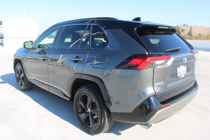 Used 2019 Toyota RAV4 XSE AWD/4WD image 5