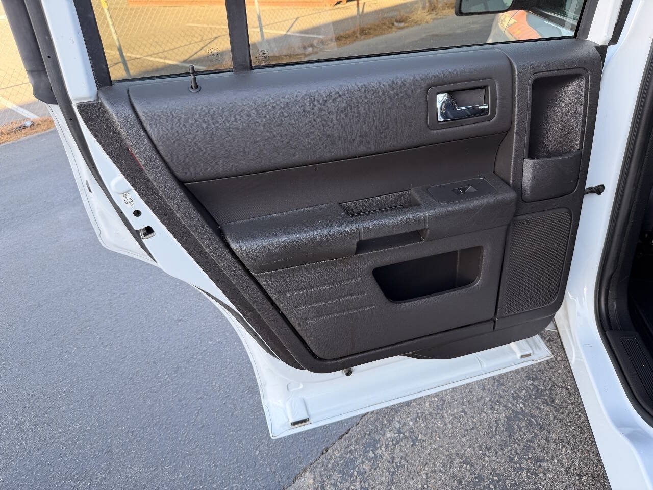 Used 2017 Ford Flex SE FWD image 26