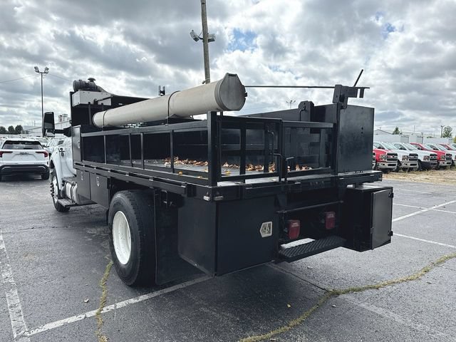 Used 2021 Ford F750 2WD Regular Cab Super Duty image 3