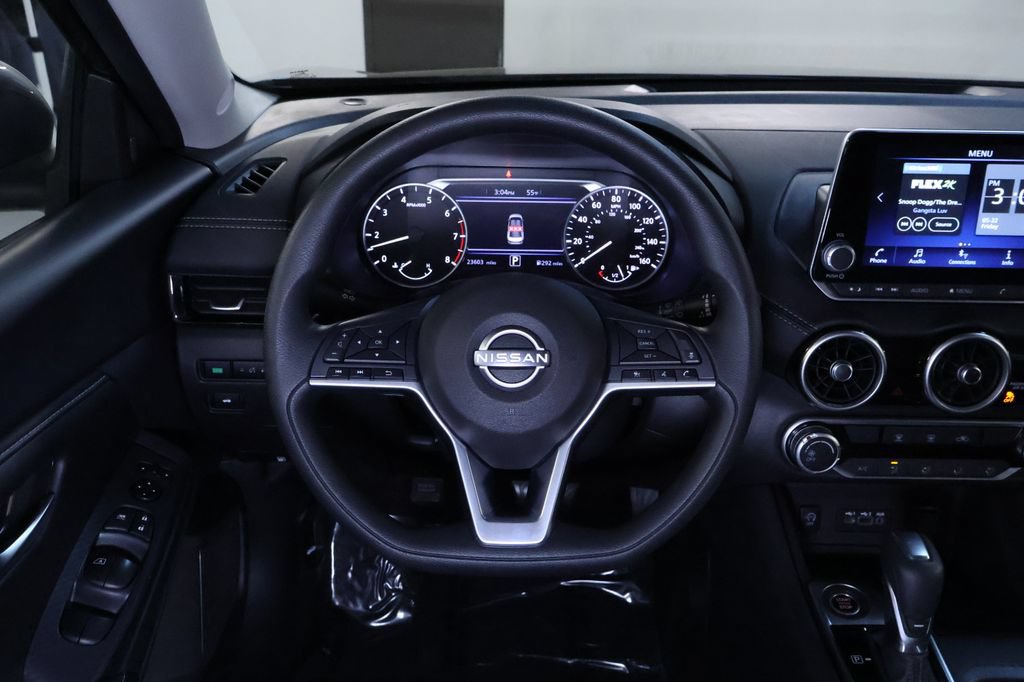 Used 2025 Nissan Sentra SV FWD image 17