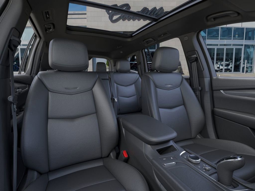 New 2025 Cadillac XT6 Luxury image 16