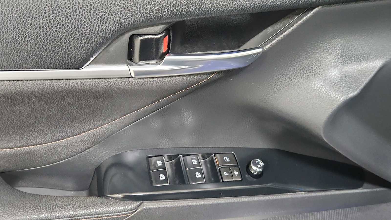 Certified 2018 Toyota Camry XLE w/ Driver Assist Package FWD image 15