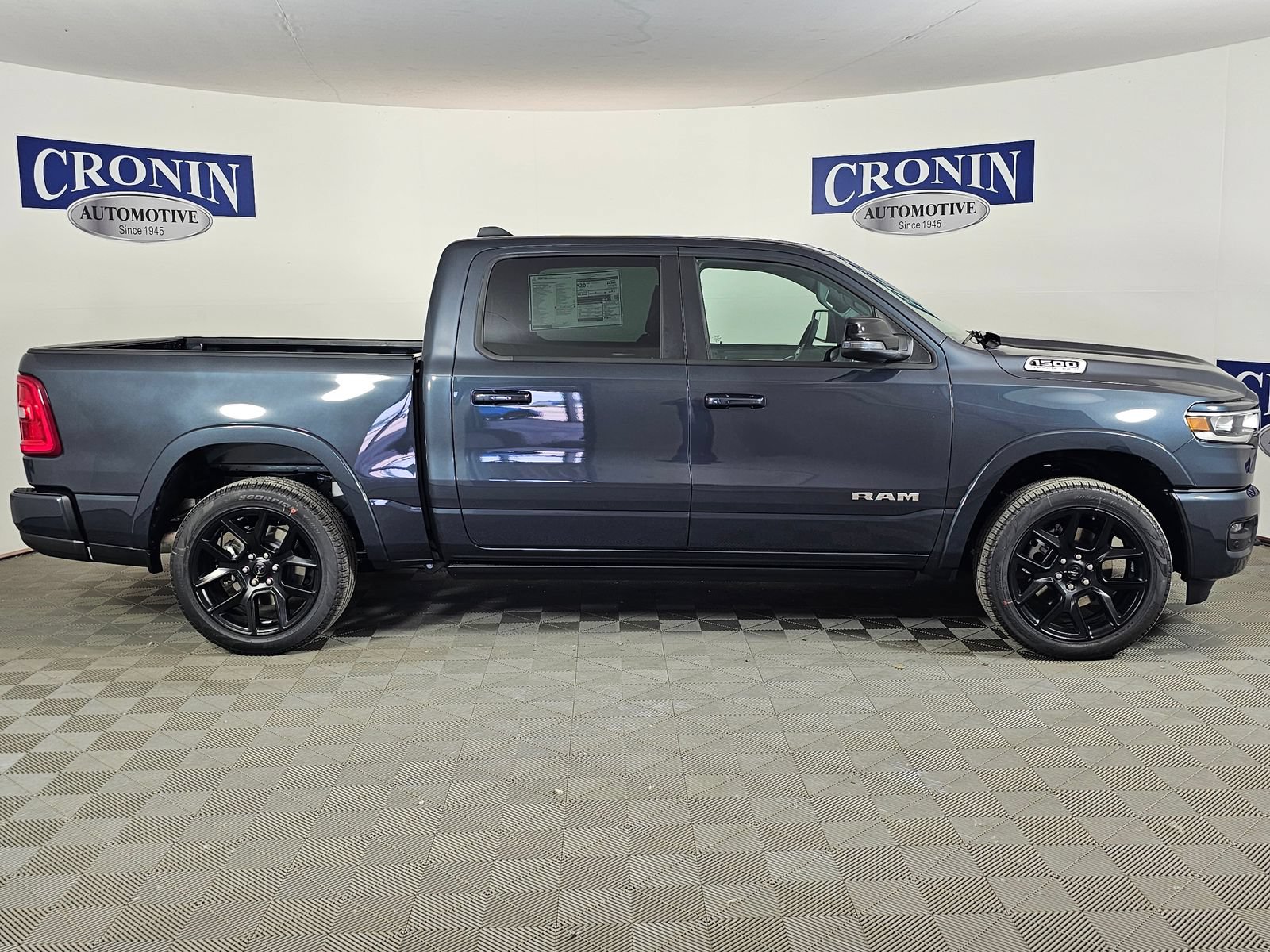 New 2026 RAM 1500 Laramie AWD/4WD image 27