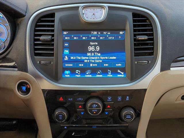 Used 2012 Chrysler 300 Limited image 12