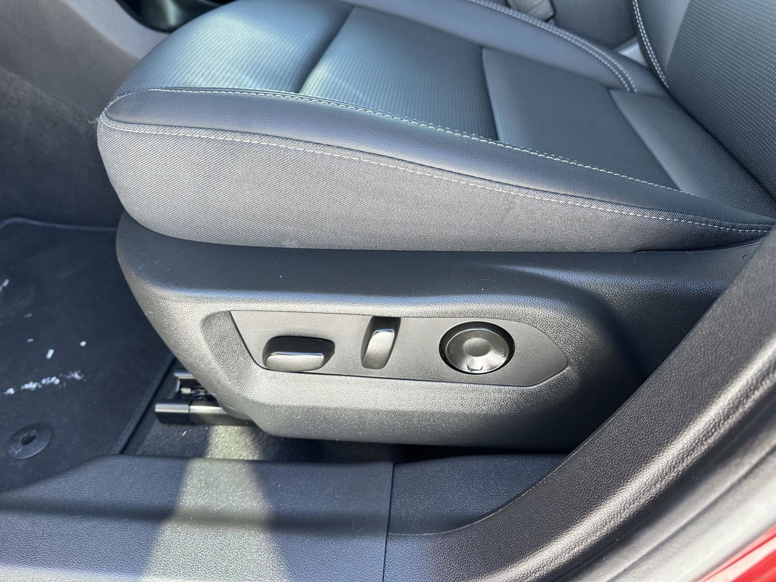 Used 2025 Buick Envision Preferred image 20