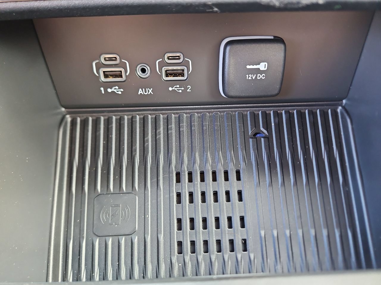 New 2026 Jeep Grand Cherokee Altitude AWD/4WD image 26