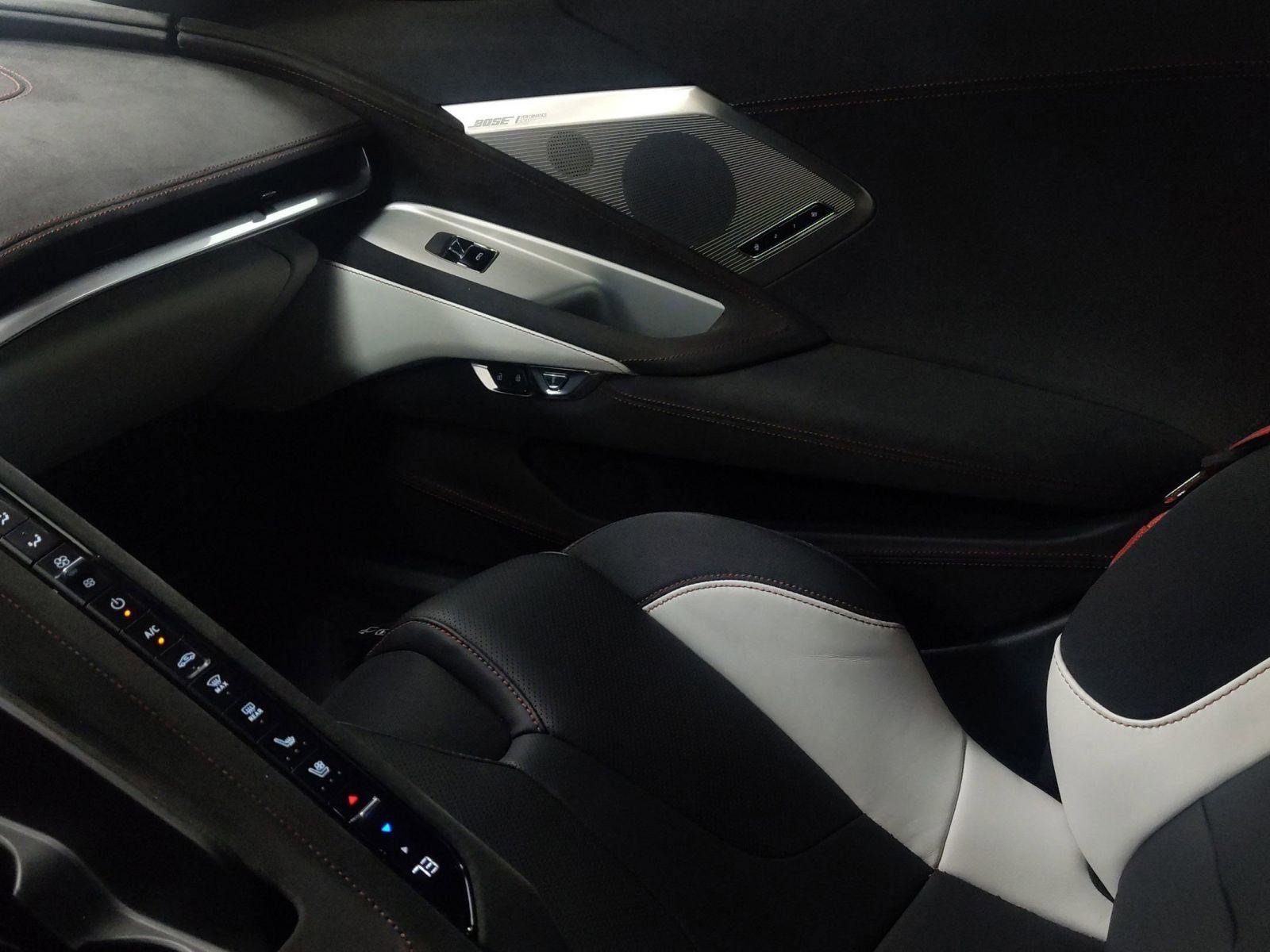 Used 2023 Chevrolet Corvette Stingray Premium Conv w/ Z51 Performance Package image 24