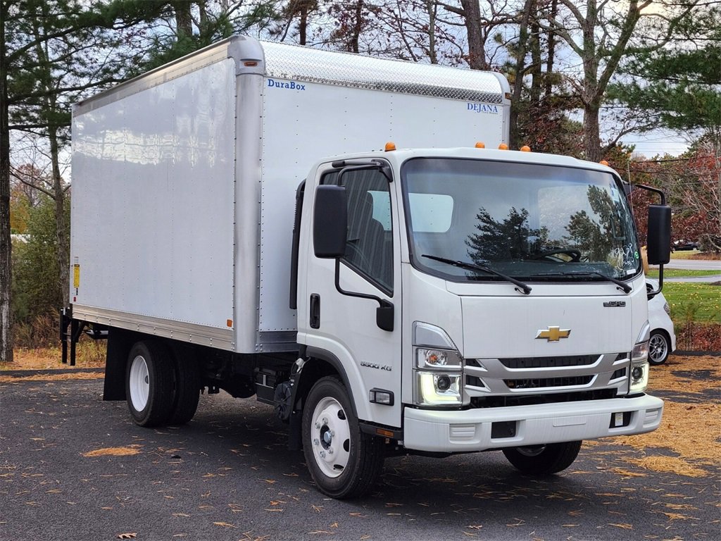 New 2025 Chevrolet Low Cab Forward 5500XG image 7