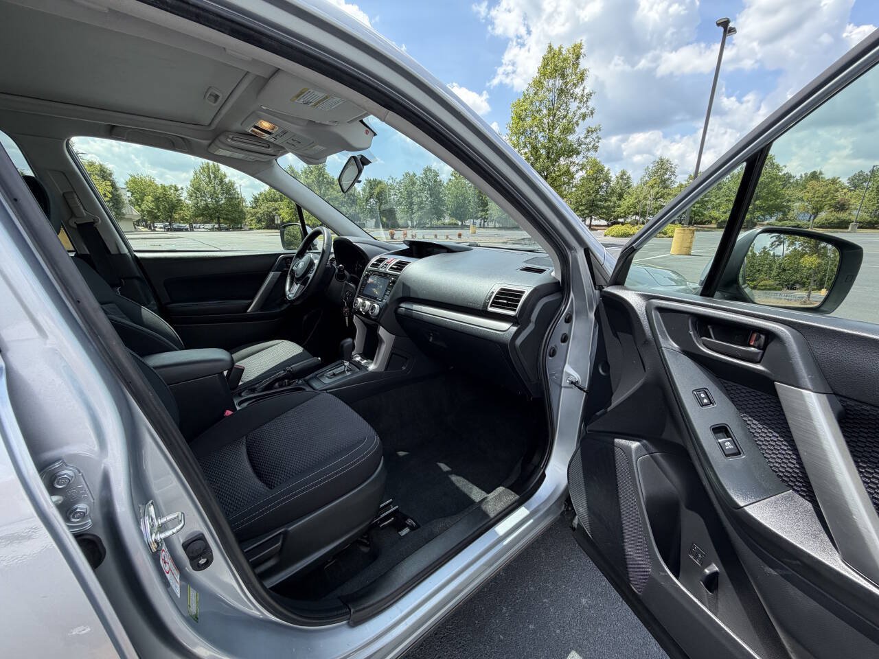 Used 2018 Subaru Forester 2.5i Premium AWD/4WD image 18