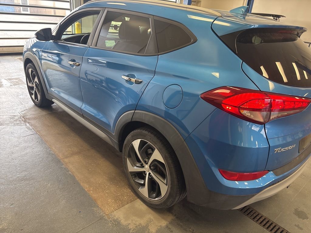 Used 2017 Hyundai Tucson Limited AWD/4WD image 9