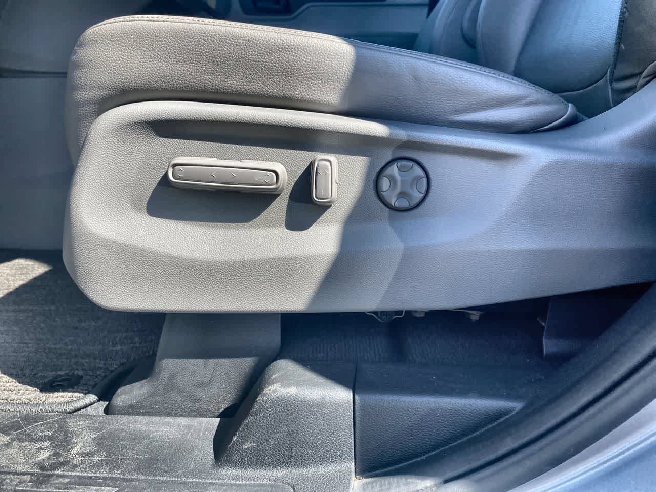 Used 2024 Honda Odyssey EX-L image 12