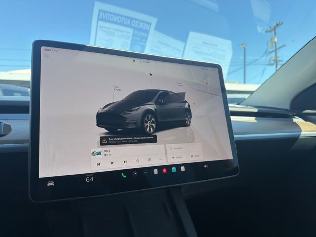 Used 2023 Tesla Model Y Long Range image 8
