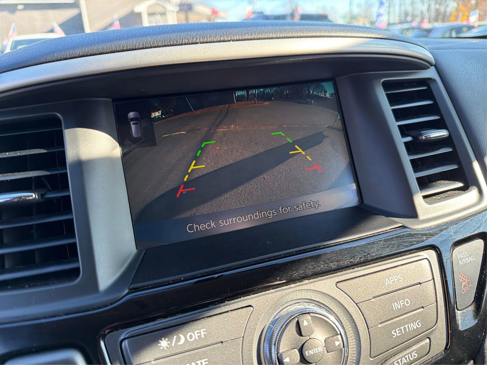 Used 2019 Nissan Pathfinder SV image 27