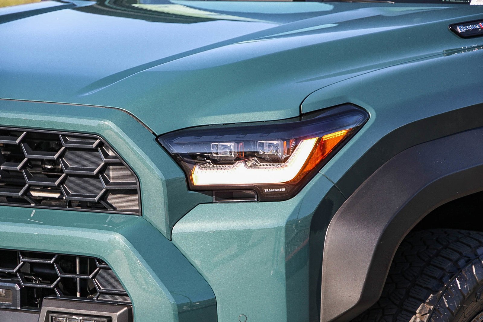 Used 2025 Toyota 4Runner Trailhunter image 7