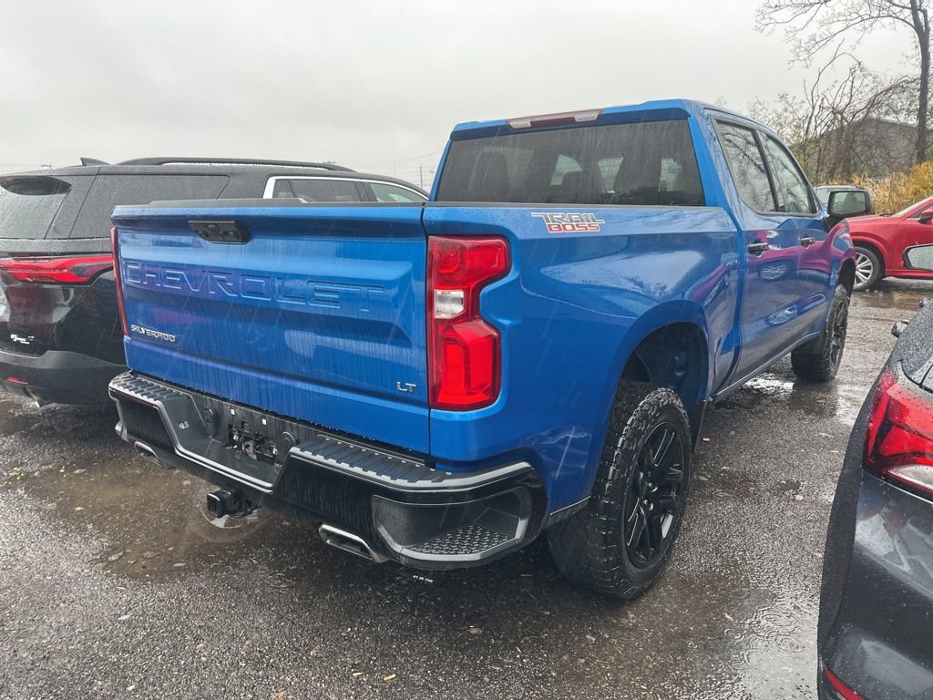 Used 2022 Chevrolet Silverado 1500 LT Trail Boss image 2