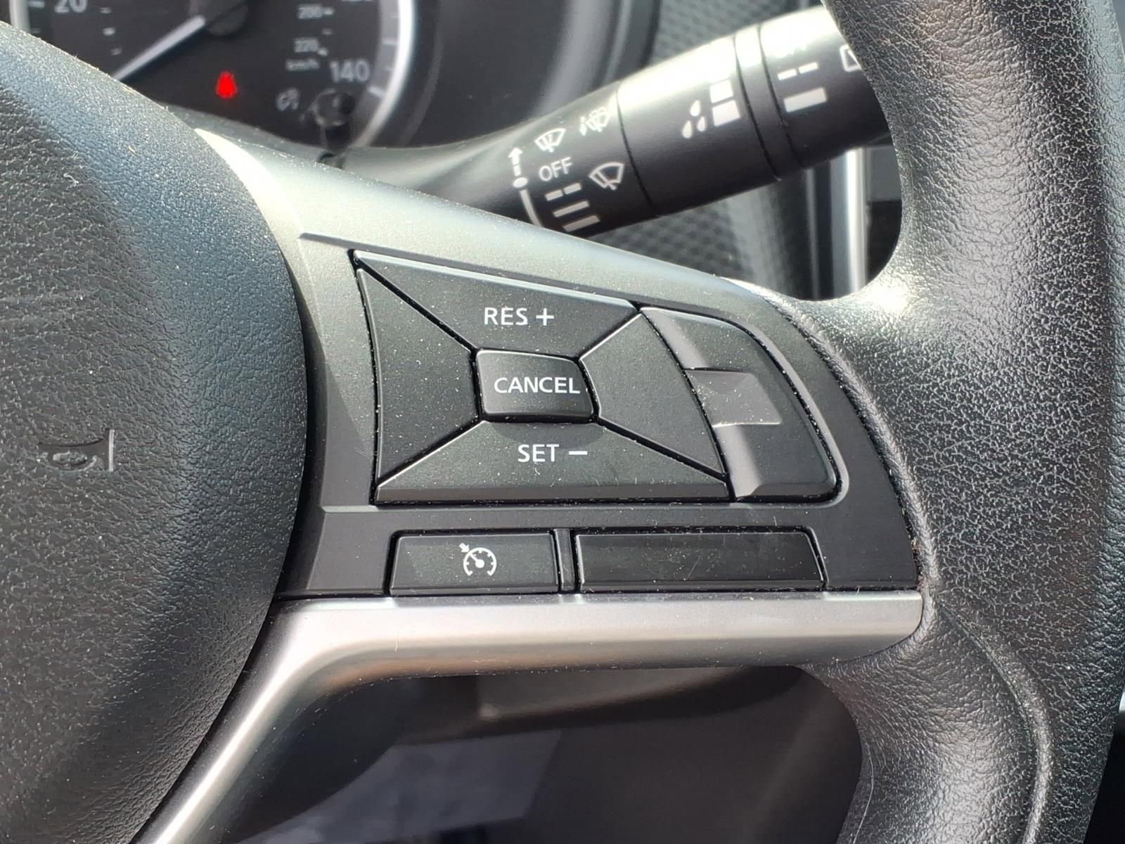 Used 2022 Nissan Kicks S FWD image 21