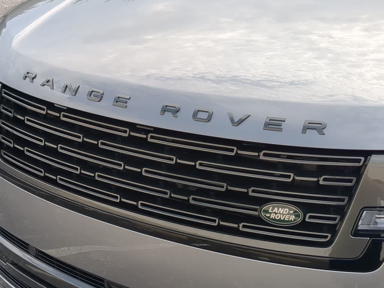 New 2026 Land Rover Range Rover SE AWD/4WD image 13
