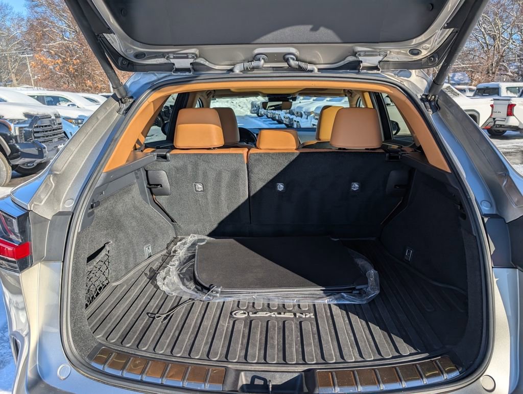 Used 2022 Lexus NX 350 AWD image 17