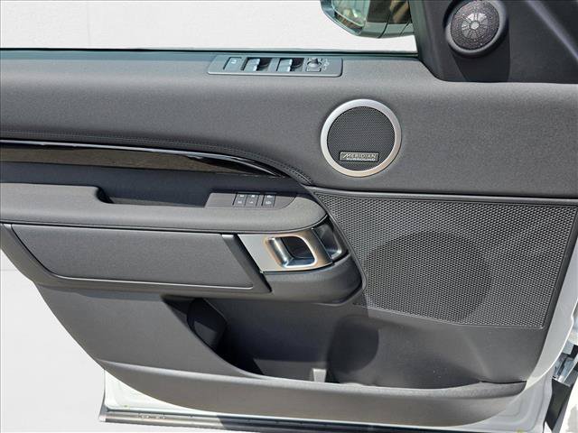 New 2025 Land Rover Discovery S AWD/4WD image 30