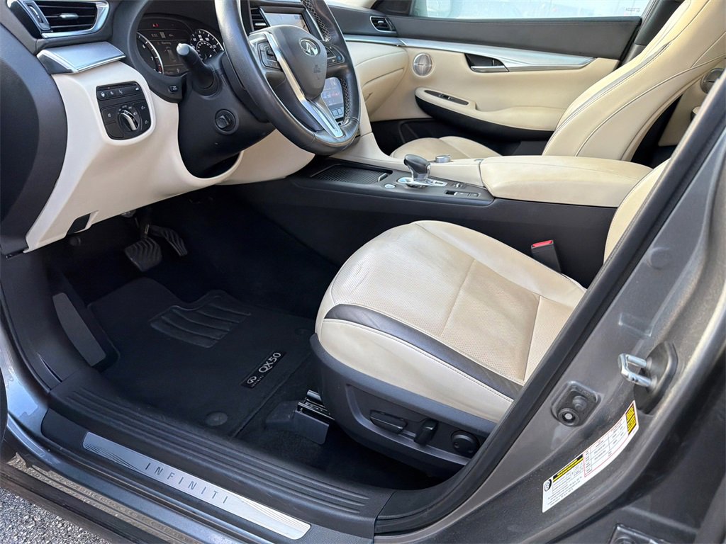 Used 2020 INFINITI QX50 Sensory w/ Proactive Package image 9