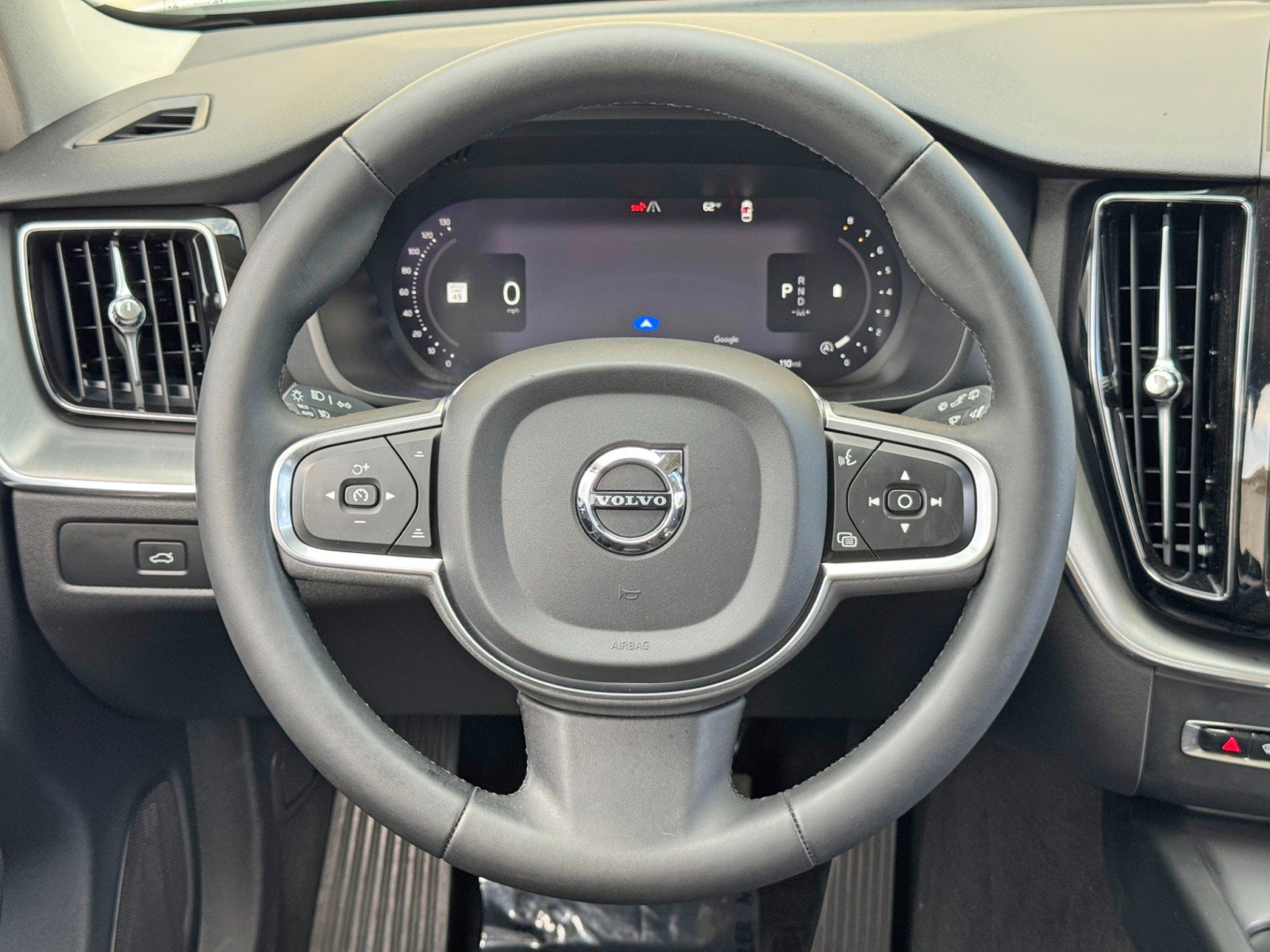 Used 2023 Volvo XC60 B5 Core w/ Climate Package FWD image 19