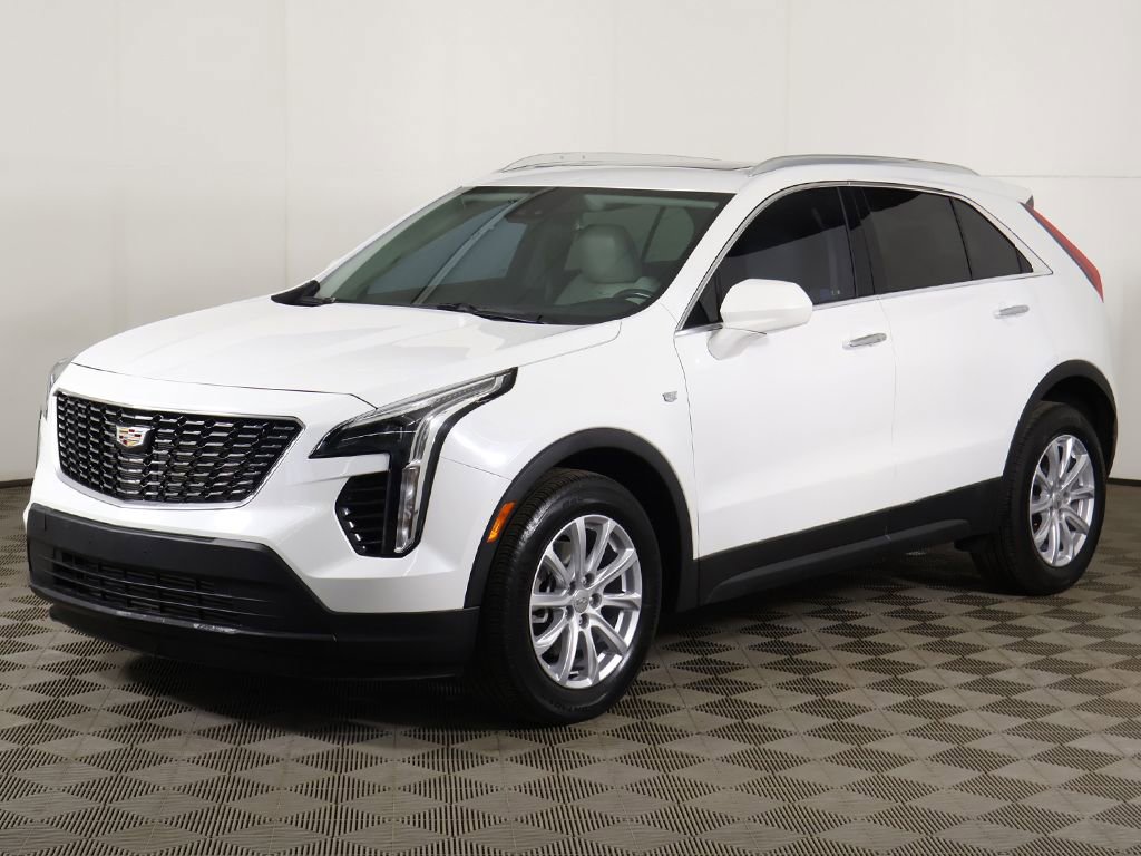 Used 2023 Cadillac XT4 Luxury w/ Cold Weather Package image 10