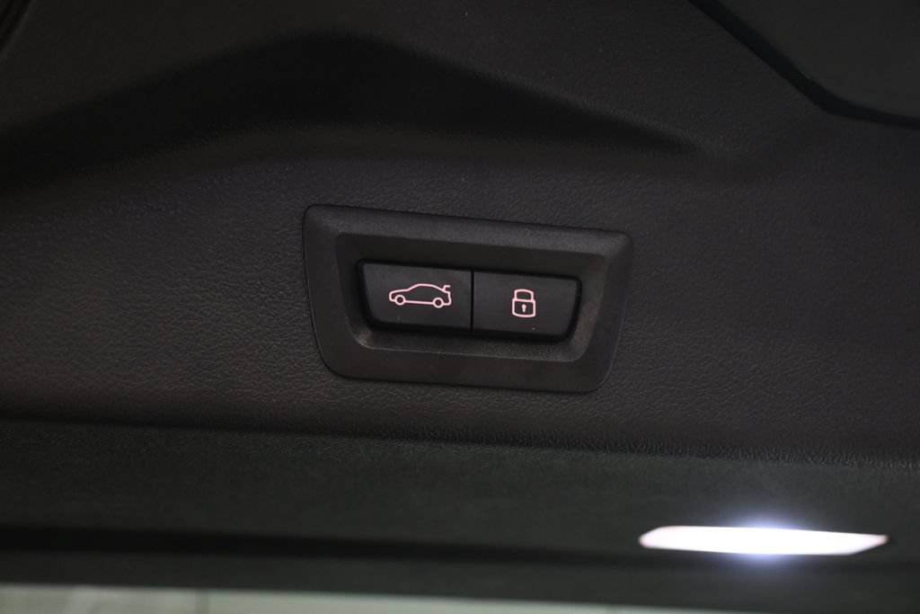 Used 2025 BMW X5 M60i w/ Executive Package AWD/4WD image 37