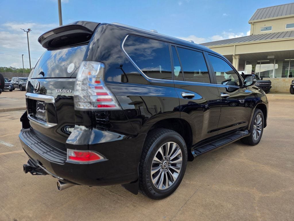 Used 2023 Lexus GX 460 Luxury w/ Accessory Package AWD/4WD image 5