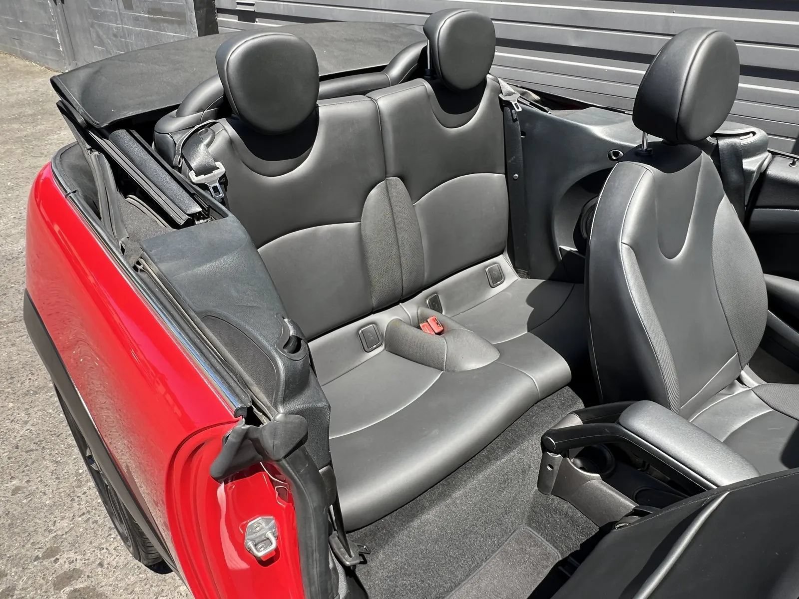Used 2013 MINI Cooper Convertible FWD image 21