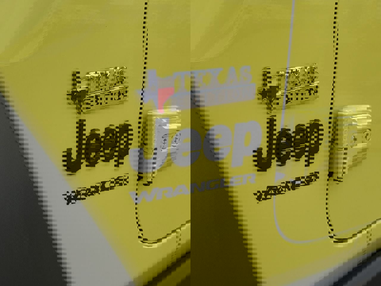 Used 2022 Jeep Wrangler Willys image 13