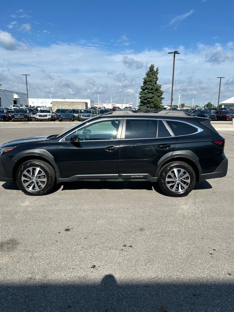 Certified 2023 Subaru Outback Premium AWD/4WD image 6