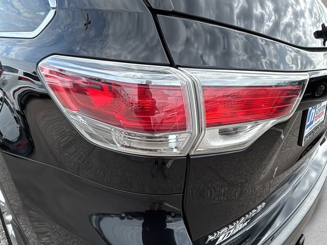 Used 2015 Toyota Highlander Limited Platinum AWD/4WD image 29